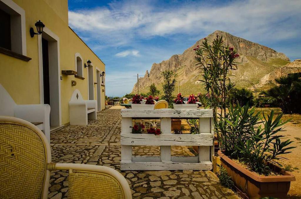 Baglio Cofano Rooms & Relax Custonaci Exterior photo